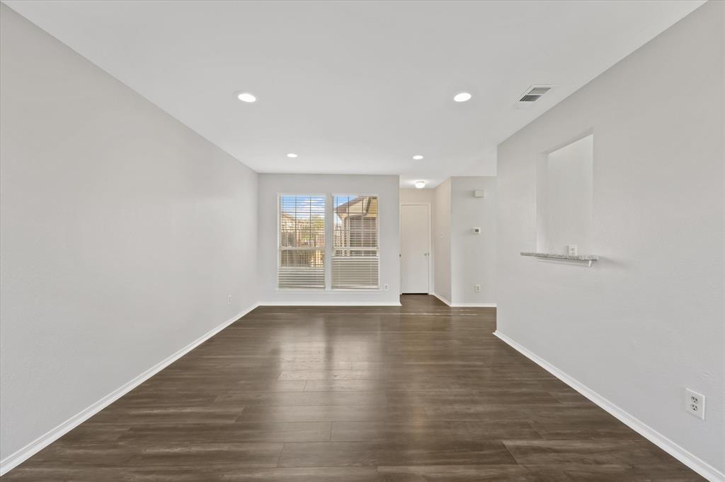 Wykeham-Wykeham Condos - Residential Lease