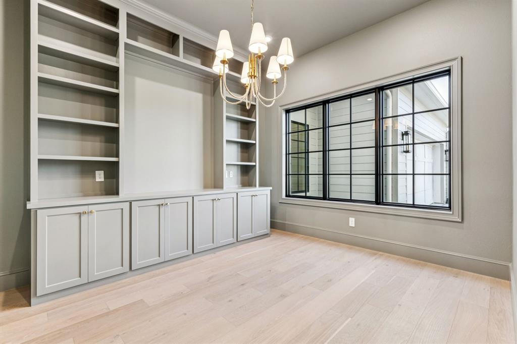 Montrachet - Residential