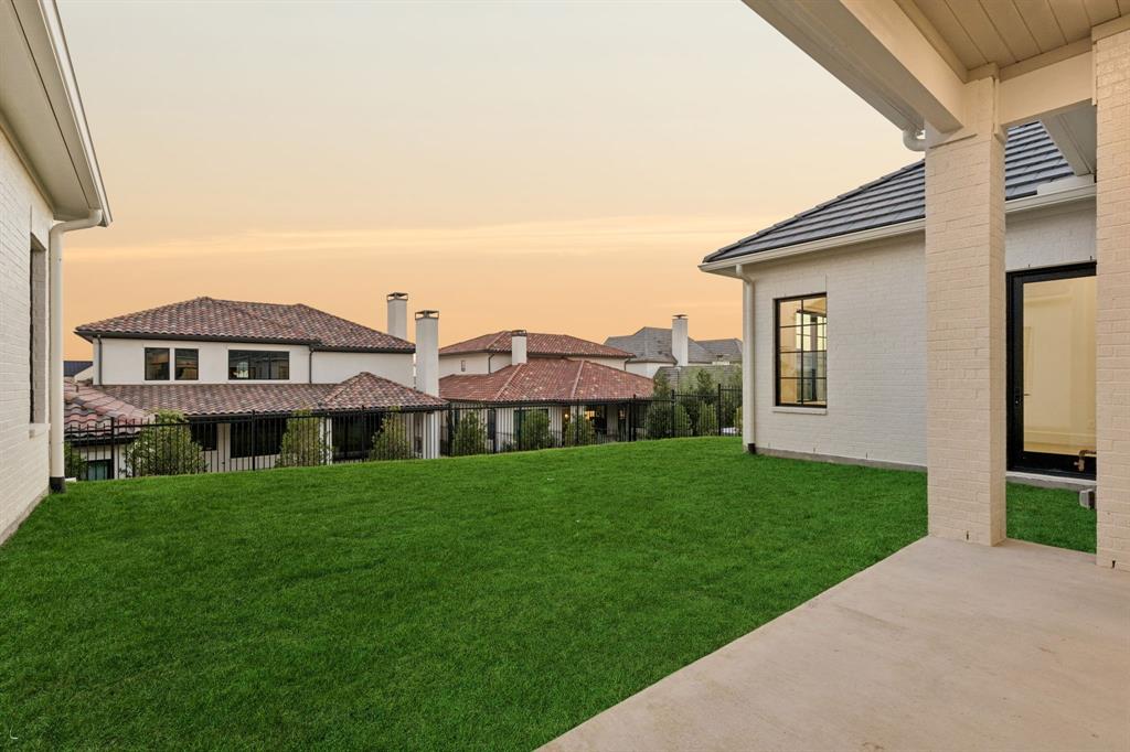 Montrachet - Residential