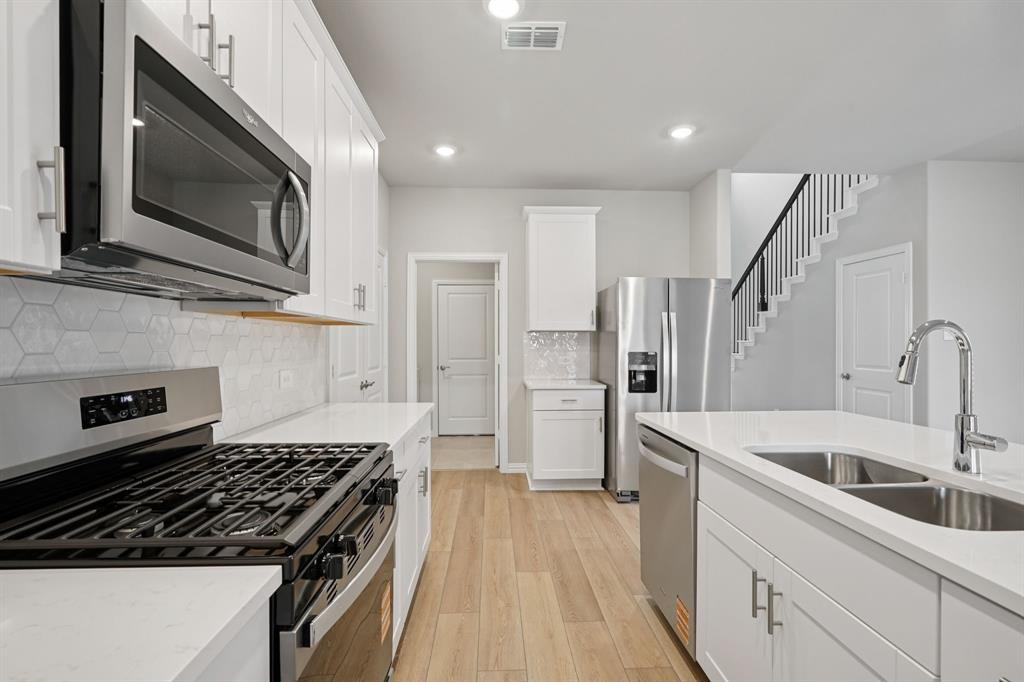 Lakehaven - Residential