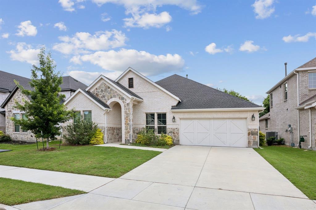 625 Lake Cove Drive