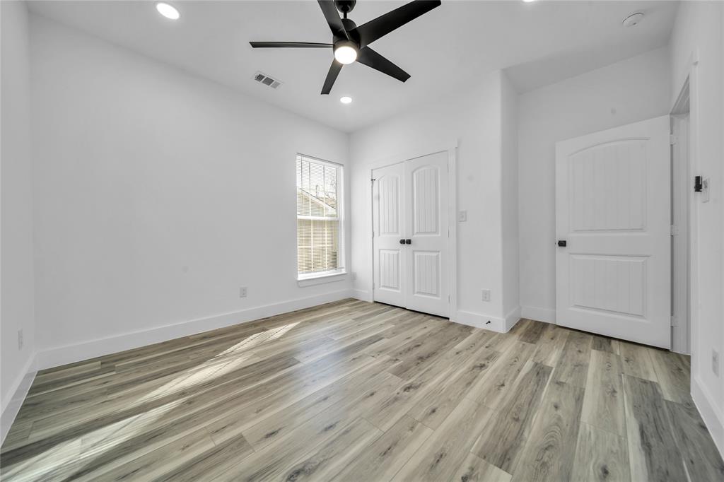 Oak Cliff Gardens - Residential