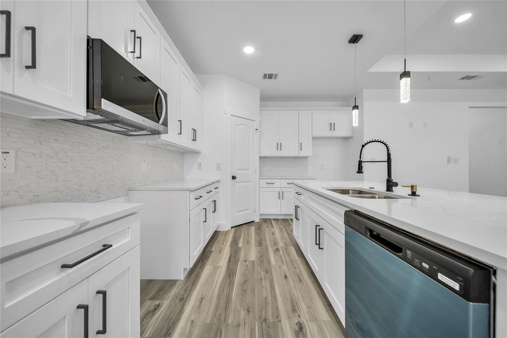 Oak Cliff Gardens - Residential