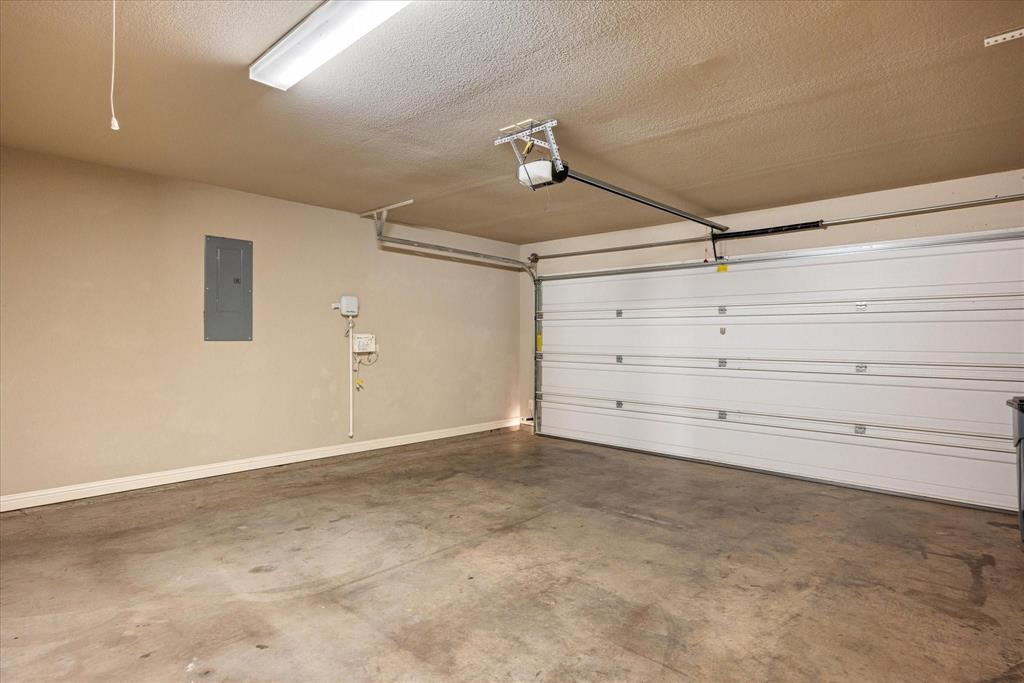 Ashley Oaks Ph One - Residential Lease