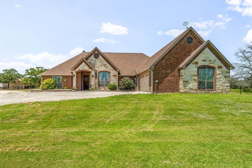 Welcome to your dream ranch property located in Stephenville, Texas. This exceptional 3-bedroom, 2.5-bath home offers the perfect blend of country charm and modern luxury on +-44 scenic acres.
Bring your horses or livestock to enjoy wide open pastures, shaded areas from trees, tank, and gorgeous views. You'll then be able to unwind by the sparkling pool and host guests or relax with family.
With high-end amenities, expansive acreage, and a location that offers both peaceful seclusion and convenient access to the city, this one-of-a-kind property is not to be missed.