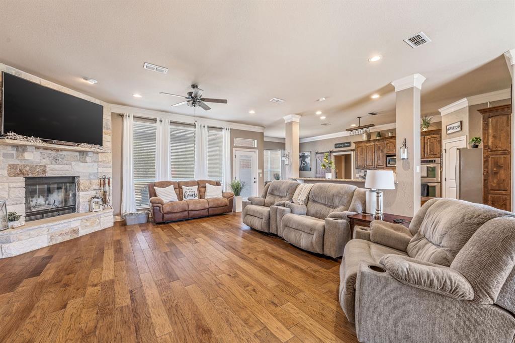 24055 N Fm 219