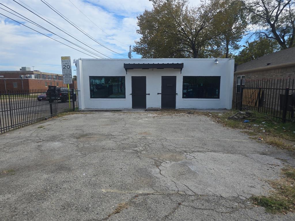 City Dallas - Commercial Sale