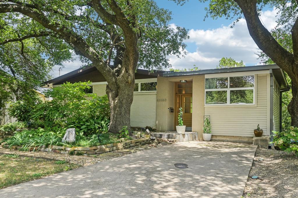10369 Country Club Drive
