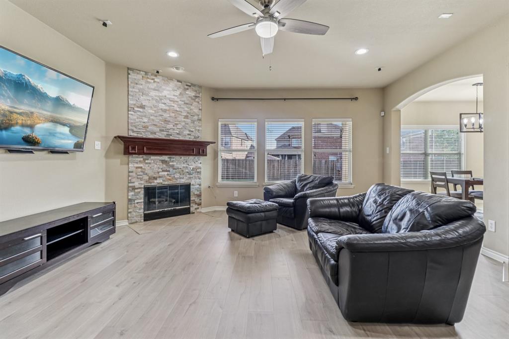 4113 Burwood Drive