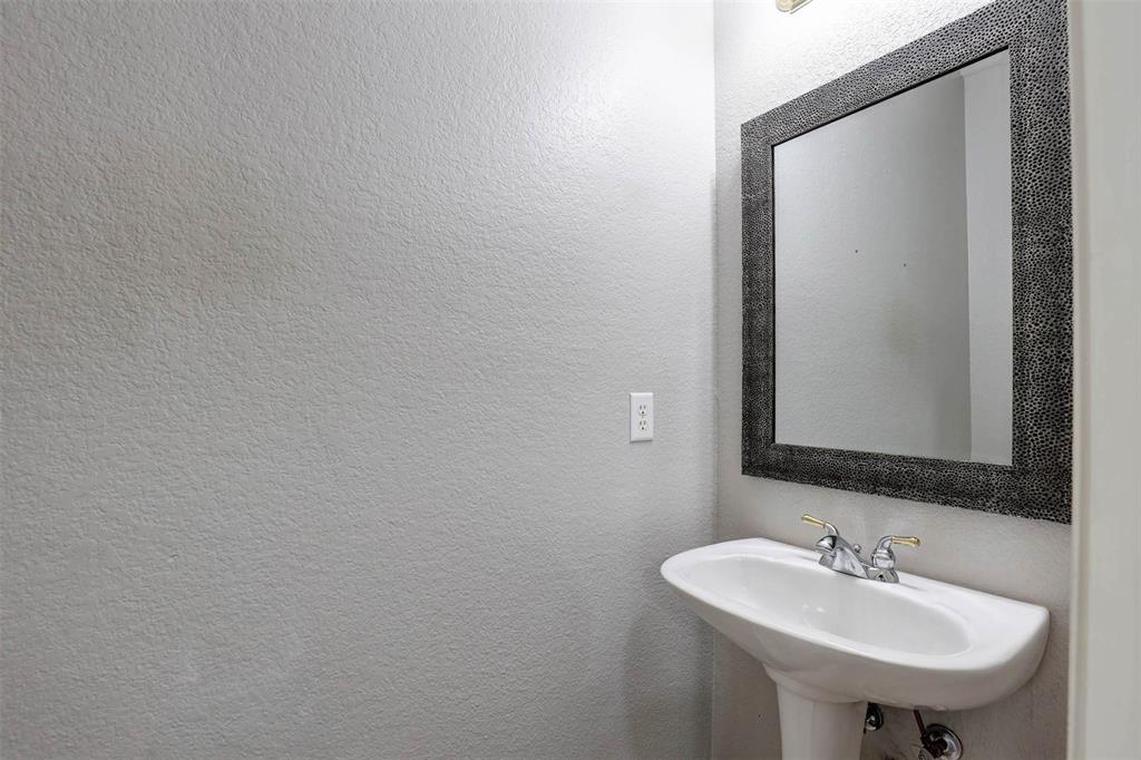 Castle Hill Estates Add - Residential Lease