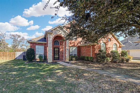 820 Flagstone Drive Burleson TX 76028
