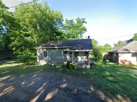 1244 SE 12TH Paris TX 75460