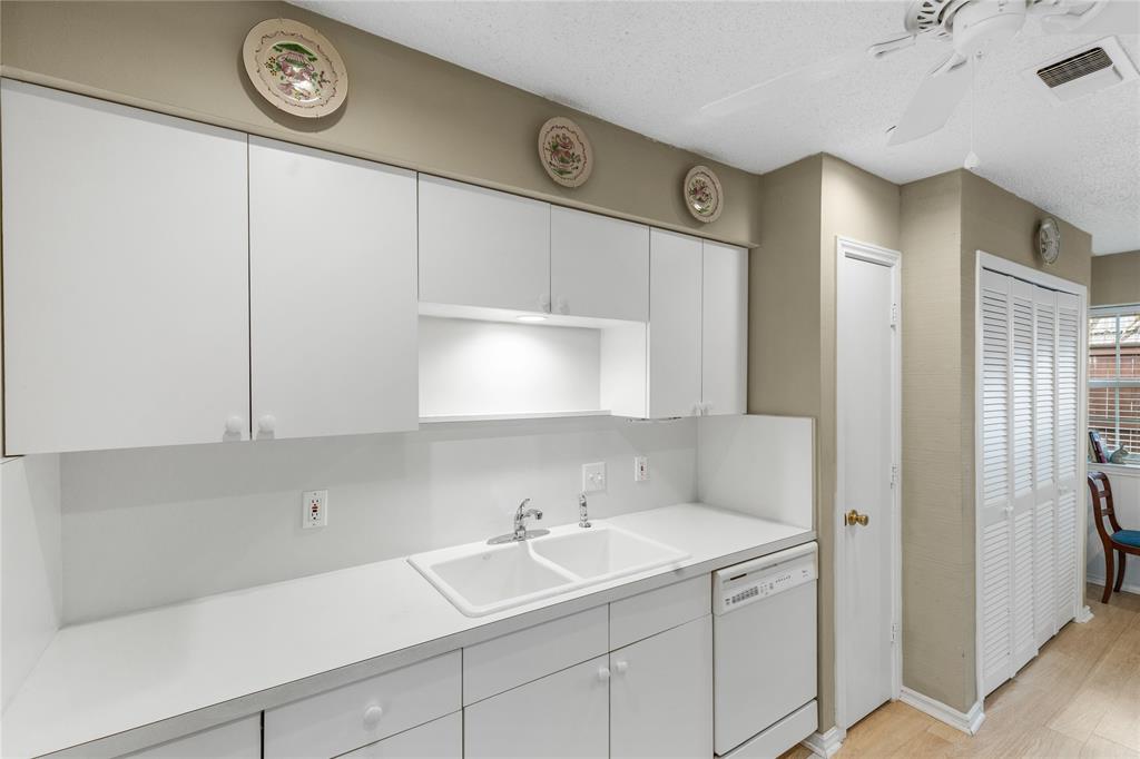 Indian Crk #2 Condo - Residential