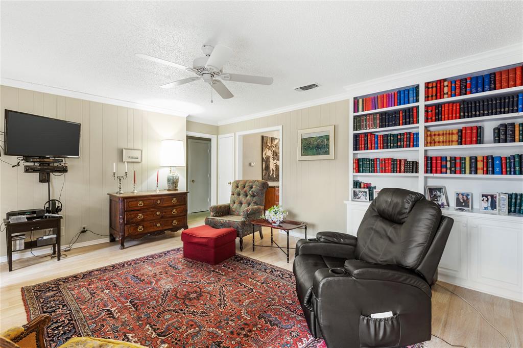 Indian Crk #2 Condo - Residential