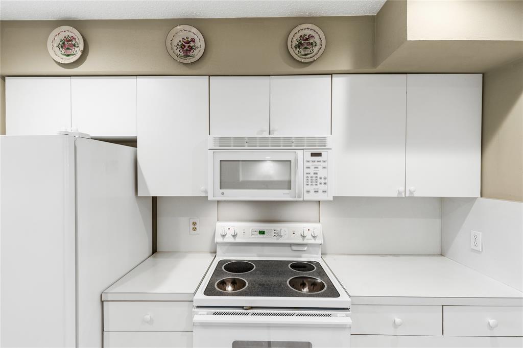 Indian Crk #2 Condo - Residential