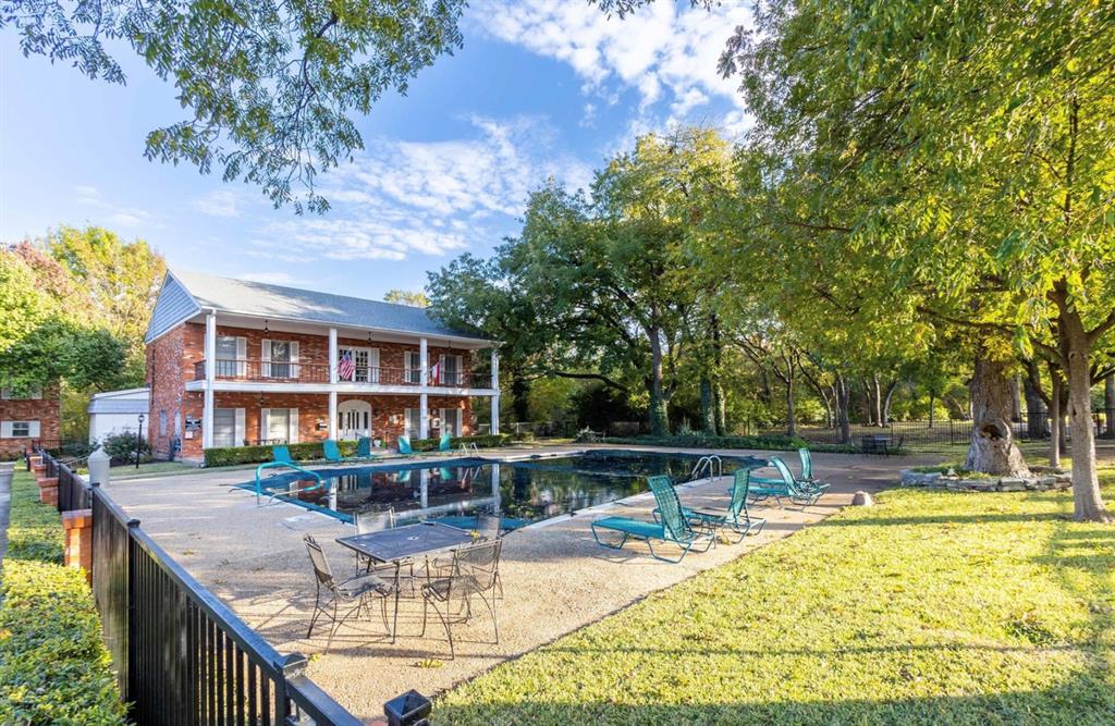 Indian Crk #2 Condo - Residential