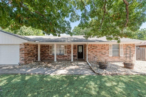 2228 PICADILLY LN, DENTON, TX 76209 - Image da539b34dd2ba8a6cf910d8748864830/4158899165