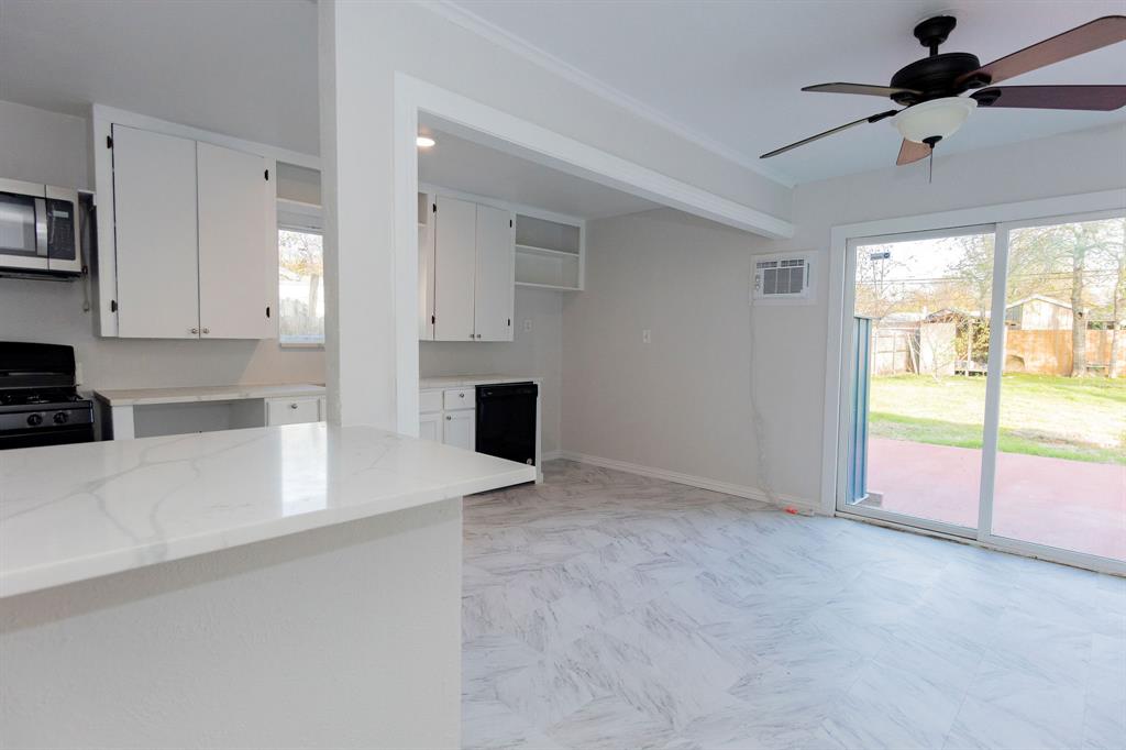 1113 S Chicago Avenue