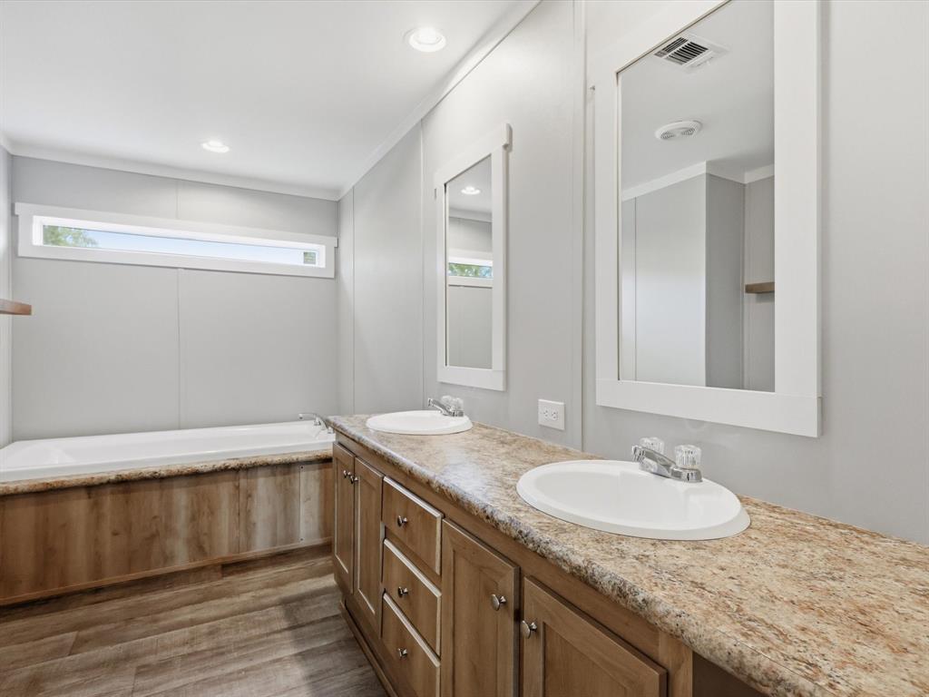 Oak Trail Shores Sec B - Residential