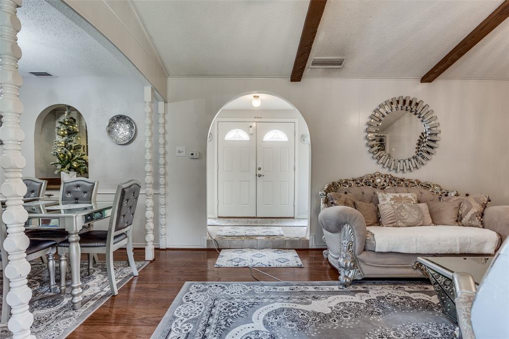 1310 Willow Way