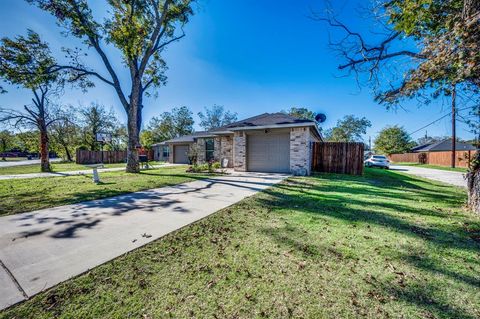 A home in Cleburne