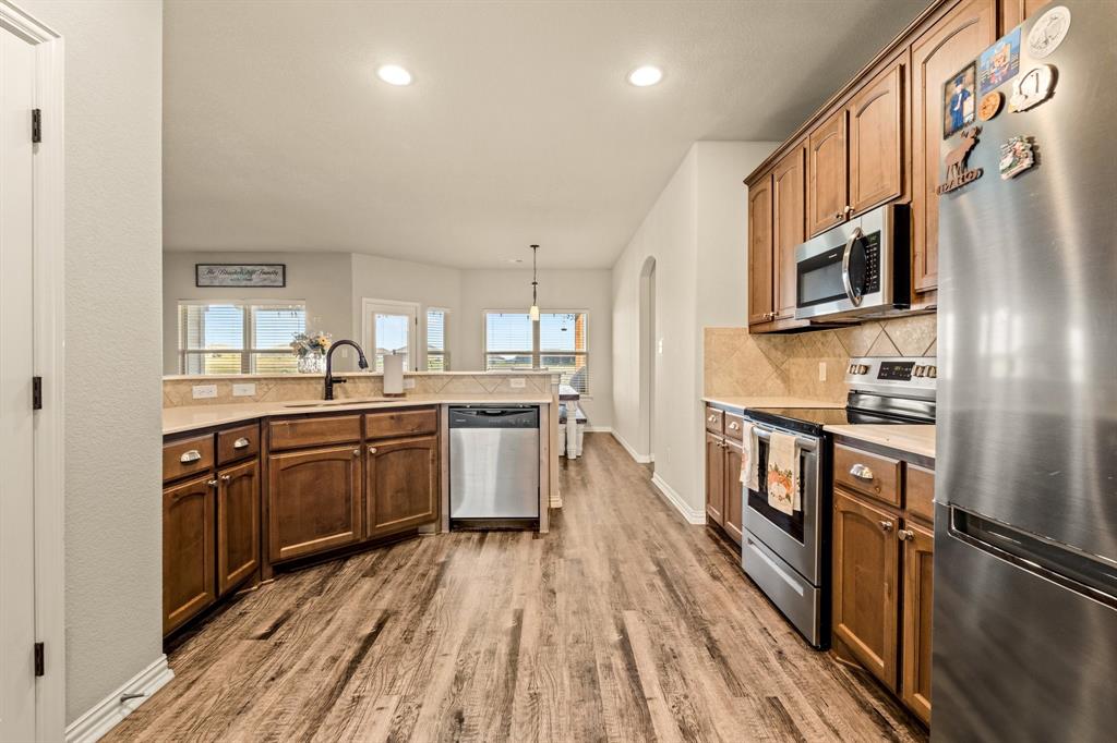 Decatur, Texas 76234, United States, 4 Bedrooms Bedrooms, ,2 BathroomsBathrooms,Residential,Pending,110237