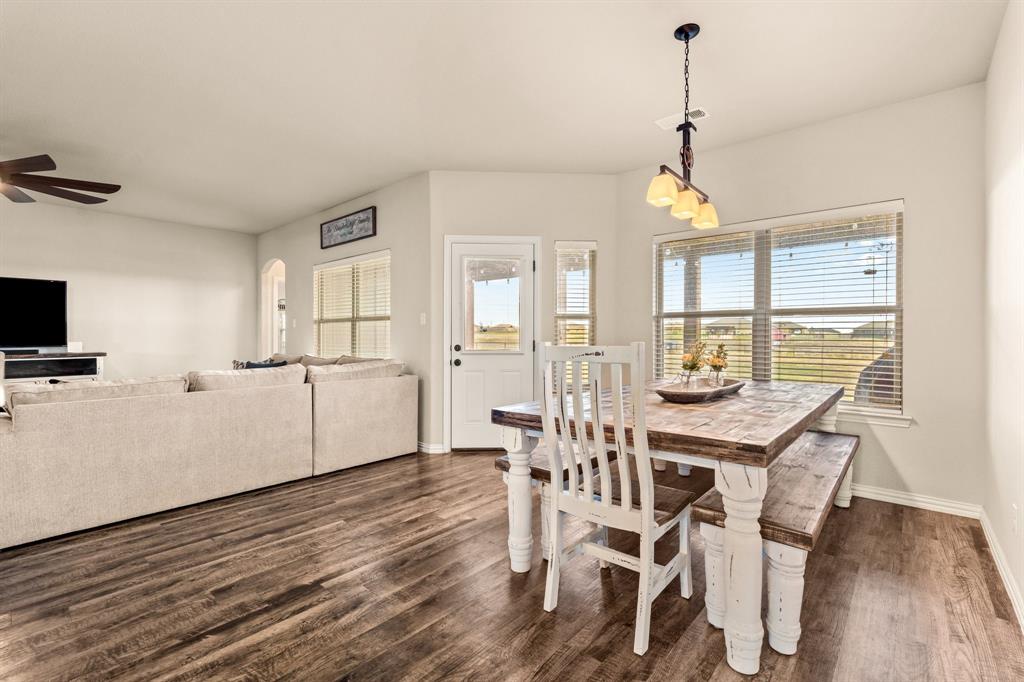 Decatur, Texas 76234, United States, 4 Bedrooms Bedrooms, ,2 BathroomsBathrooms,Residential,Pending,110237