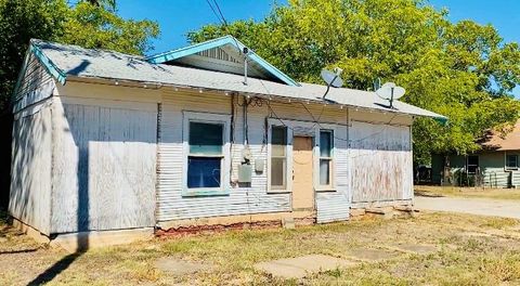 1409 Avenue E Brownwood TX 76801