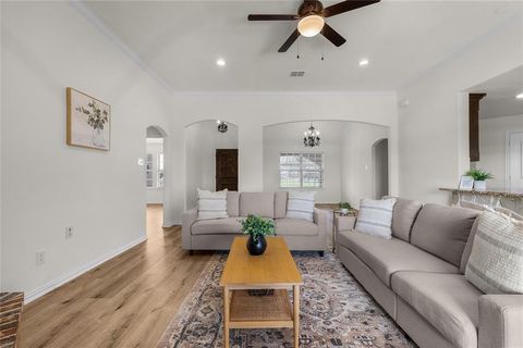 Tiny photo for 304 Canales Road, Nevada, TX 75173 (MLS # 21059490)