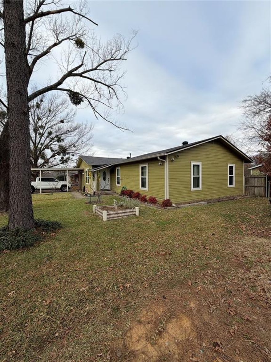 Welcome to this cozy and well maintained 3 bedroom, 1 bath home nestled in the heart of Whitesboro, Texas. From the inviting exterior to the thoughtfully laid-out interior, this home offers comfort, functionality, and small town charm.