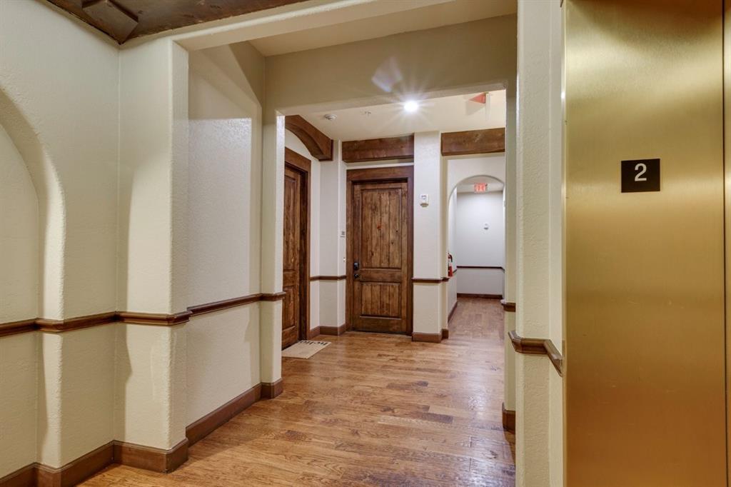 6631 Via Positano 202