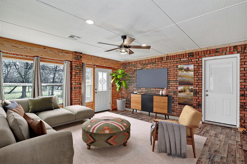 White Bluff #12 - Residential