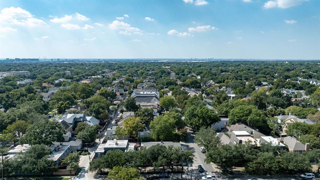 B C Lucas - Residential Lease