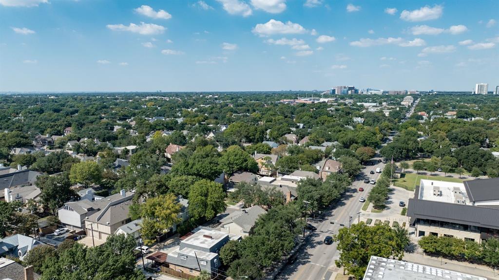 B C Lucas - Residential Lease