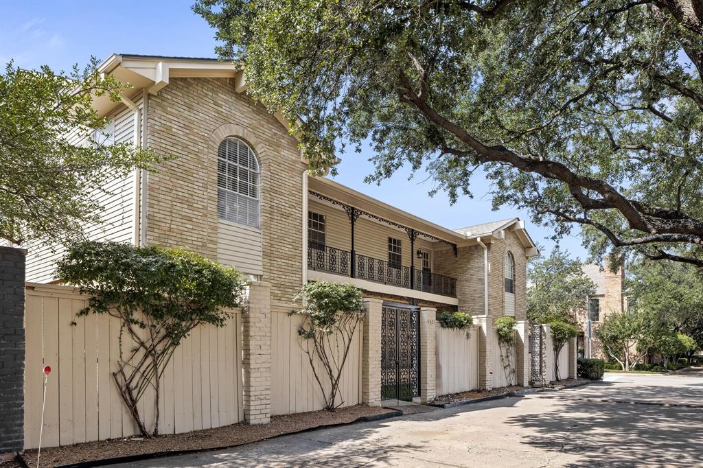 B C Lucas - Residential Lease