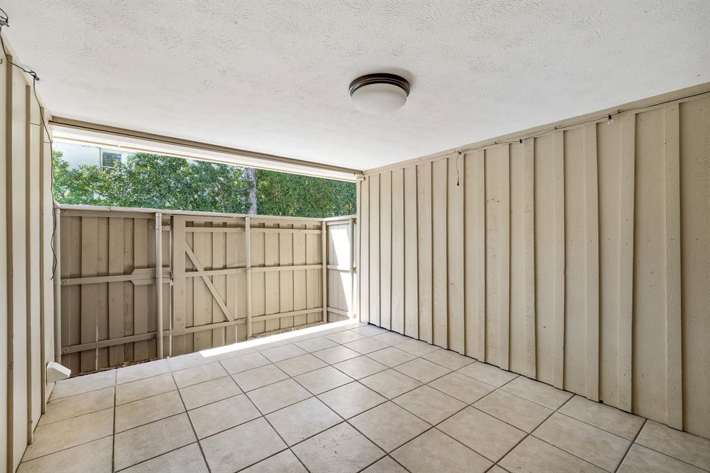 B C Lucas - Residential Lease