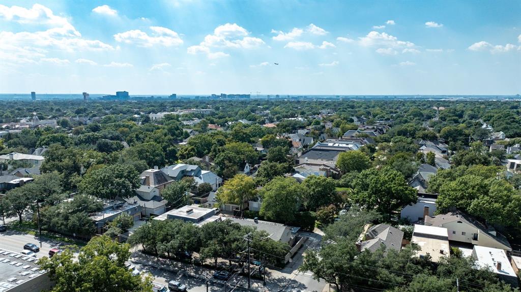 B C Lucas - Residential Lease