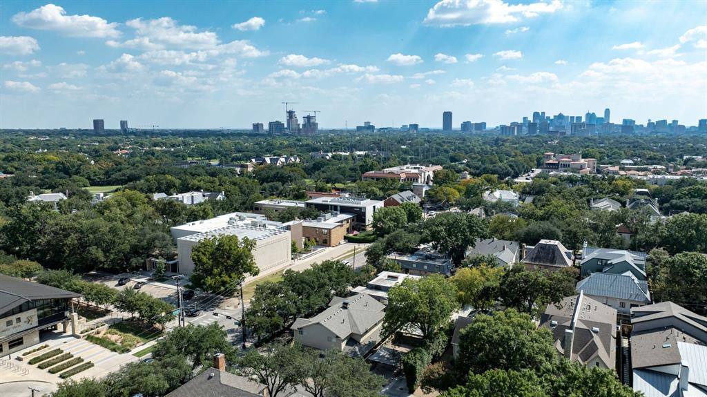 B C Lucas - Residential Lease