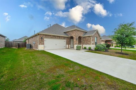 Photo of 2808 Grizzly Road, Aubrey, TX 76227 (MLS # 21245500)