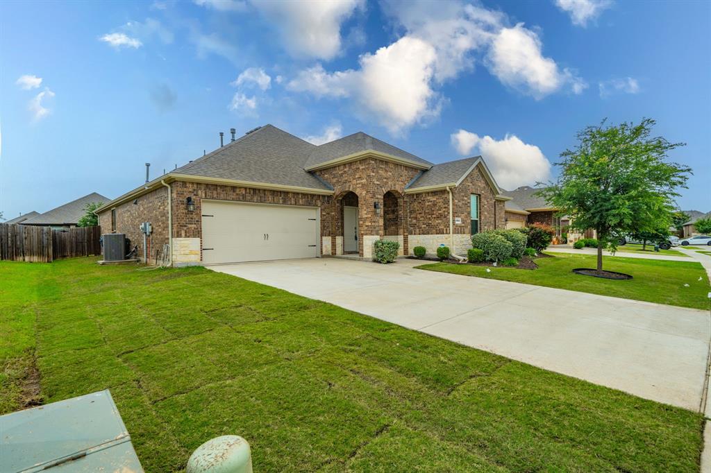 2808 Grizzly Road
