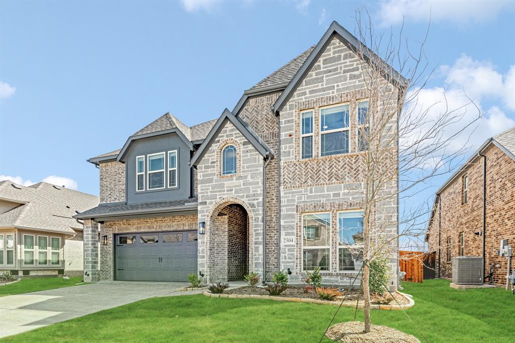 2304 River Trail