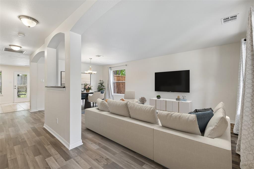 9025 Hampton Court
