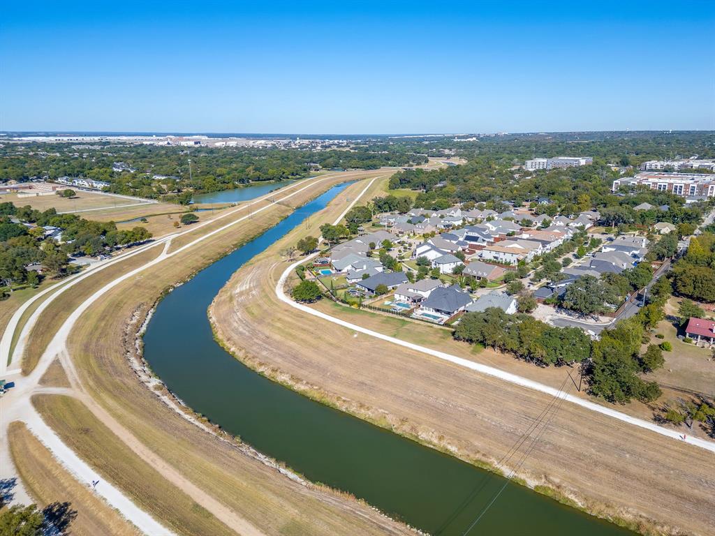 Rivercrest - Land