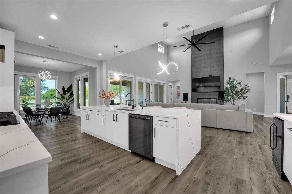 2203 Becky Lane
