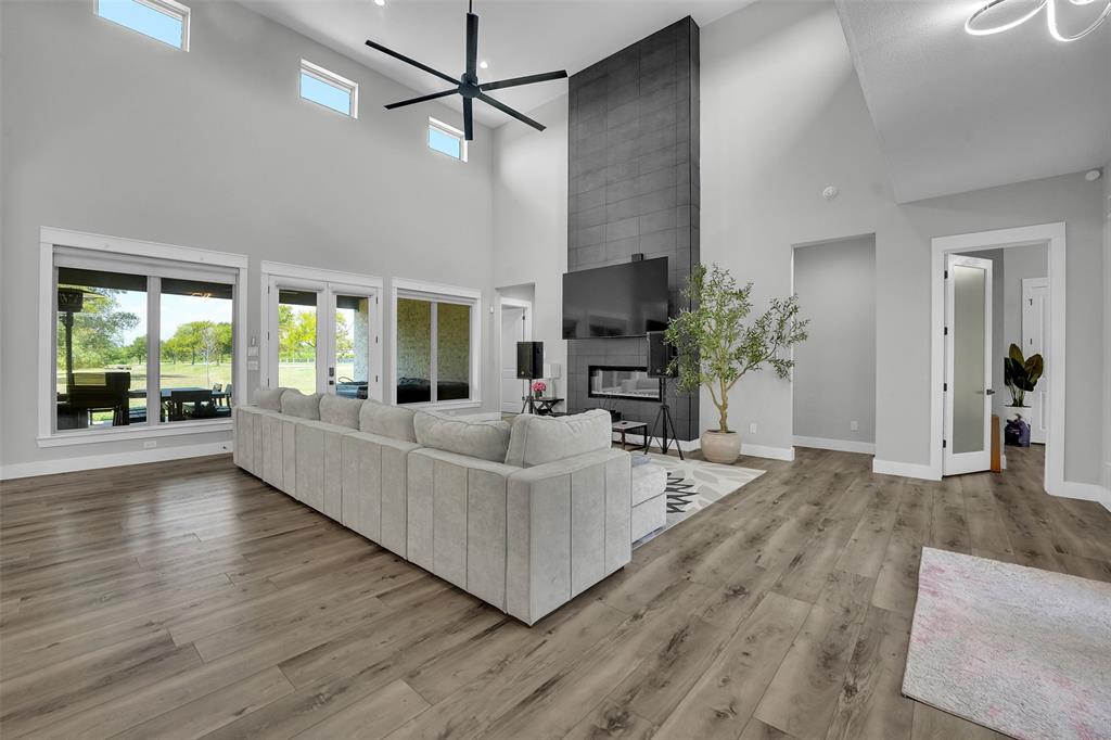 2203 Becky Lane