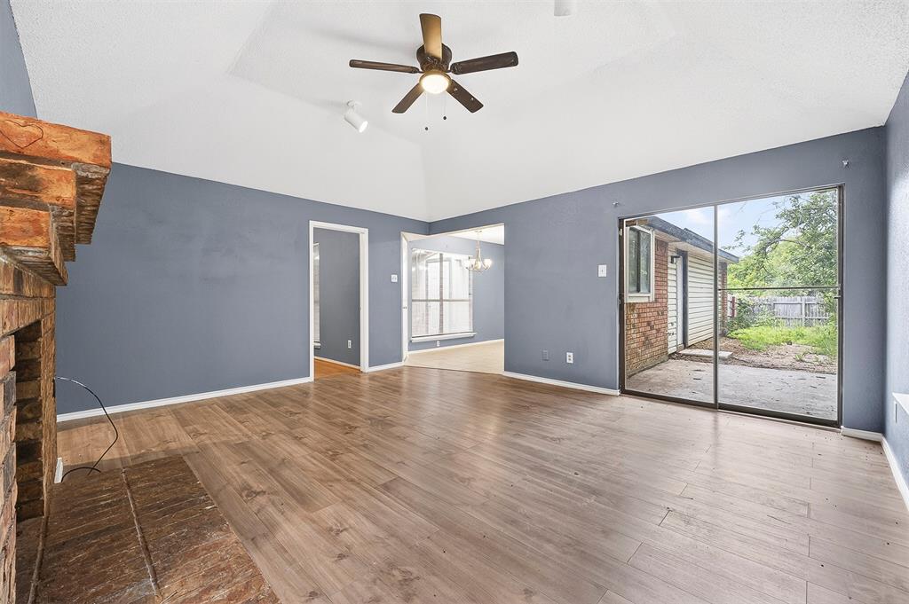 229 Overland Trail