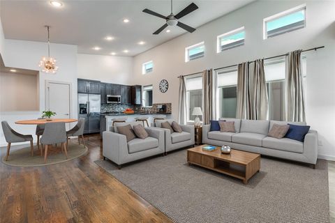 1811 Euclid Avenue 5 Dallas TX 75206