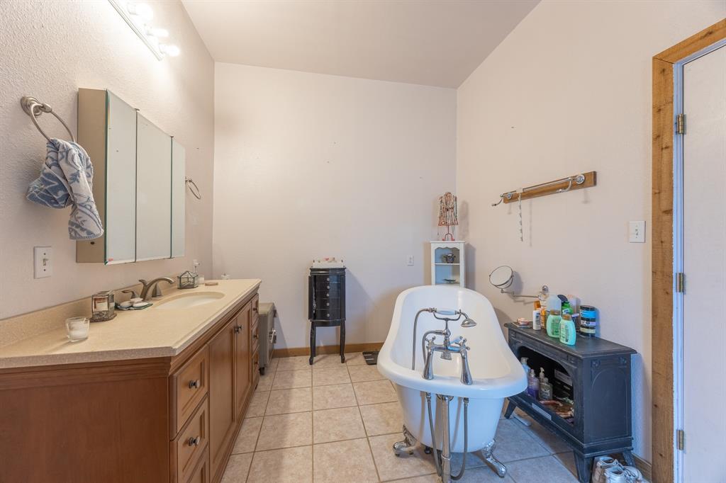 Bentley-Freas - Residential