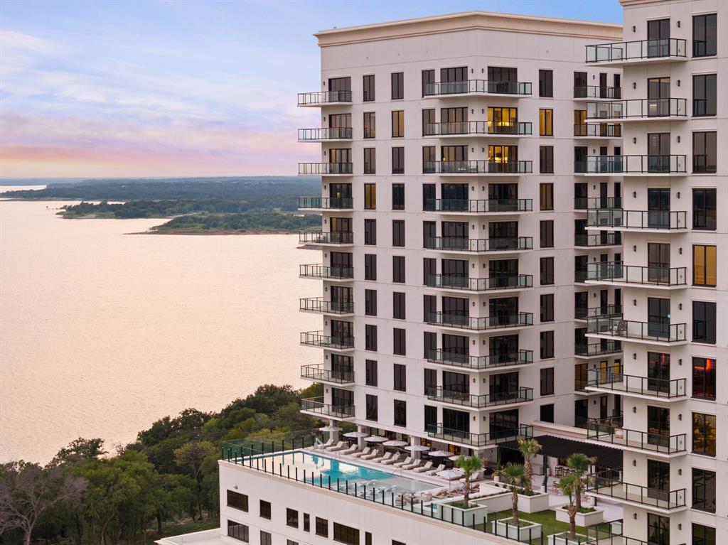 Lakeside Village - Residential Lease