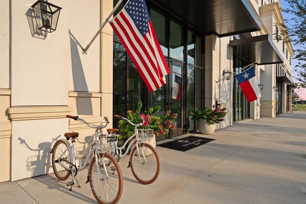 Lakeside Village - Residential Lease